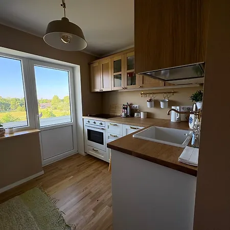 Monus Peatuspaik Saaremaa Pohjaranniku Avastamiseks Apartment *